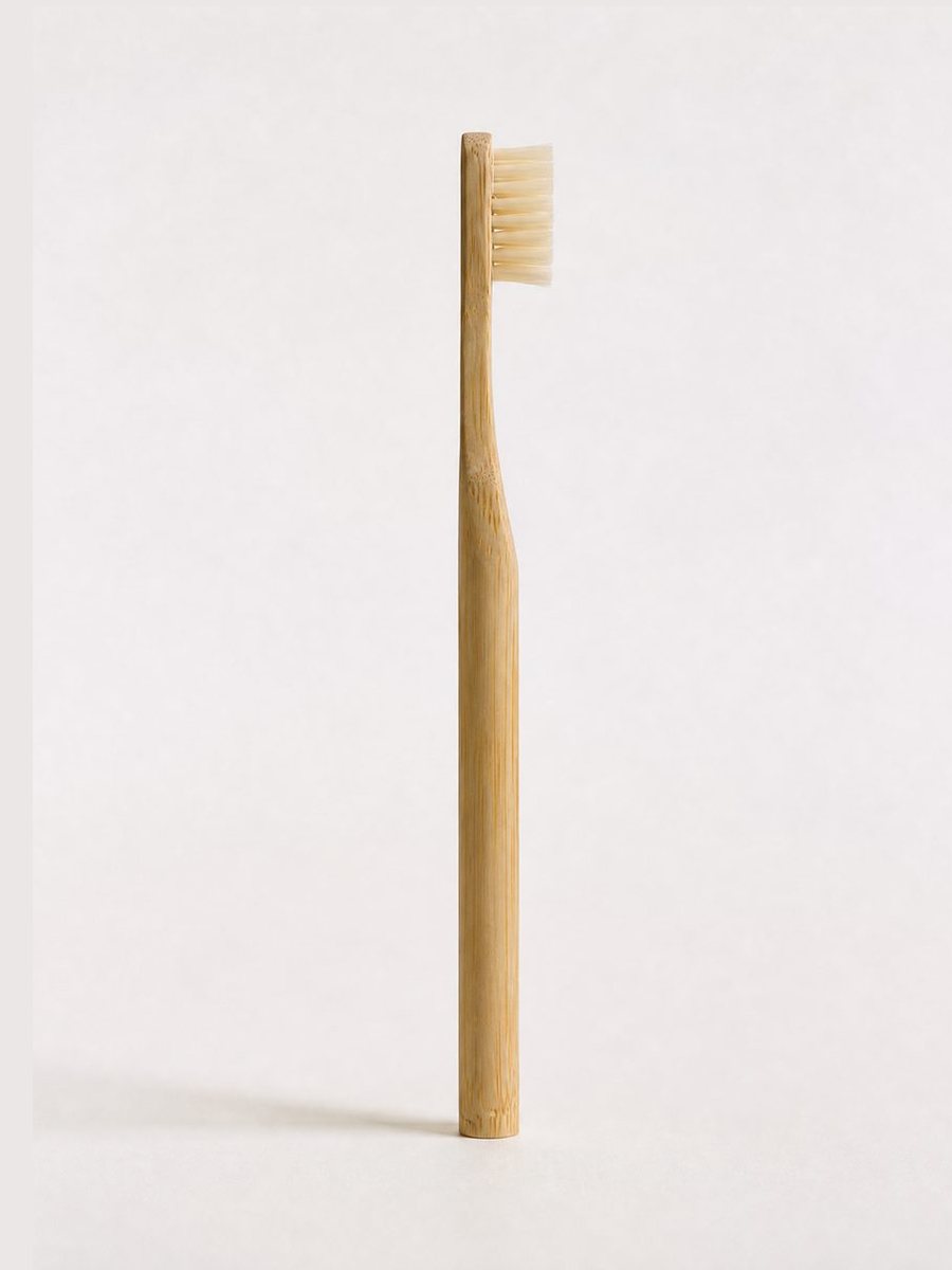 BambooBrush bambutandborste med strån av naturlig galtborst